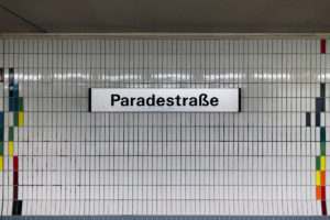 U6 Paradestraße